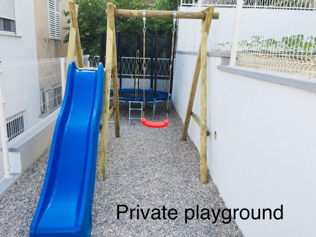 Apartments Leptiric Podstrana Ngoại thất bức ảnh